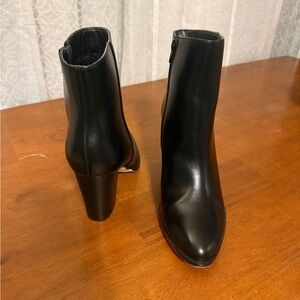 Dream Pairs Elegant Black Heeled Boots